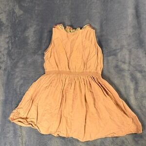 Caramel girls size 3 babydoll dress with lace trim and button up front